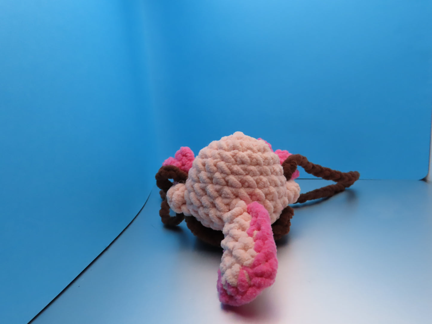 Water Animal on a Swing: Pink Axolotl