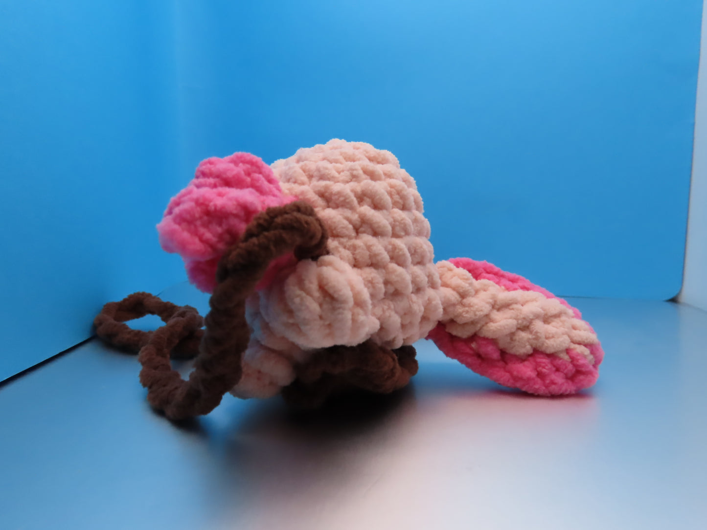 Water Animal on a Swing: Pink Axolotl