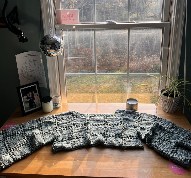 Room with a desk, window, and decorative items
